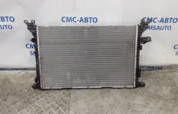 Радиатор охлаждения ДВС Audi Q5 8K0121251H 8R 3.0TD CGQB