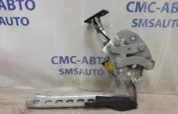 Петля капота Audi A8 2013 4H0823301F D4 4.0 CEU, левая