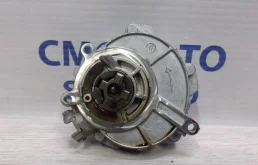 Вакуумный насос Audi A7 2011 06E145100R C7 3.0 CGW