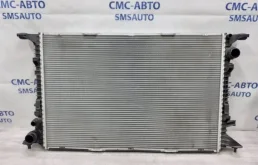 Радиатор охлаждения ДВС Audi A8 2014 4H0121251B D4 4.0 CTG