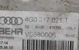 Радиатор масляный Audi A6 Allroad 2014 4G0317021T C7 3.0 CGW