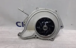 Помпа системы охлаждения Volkswagen Touareg 06E121018K NF