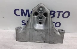 Кронштейн АКПП Porsche Cayenne 7L0399649E 958 4.8. 4852