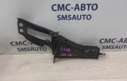 Кронштейн усилителя бампера Volvo XC70 31329437 ХС70 3.2 B6324S, передний правый