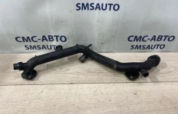 Патрубок охлаждения Audi Q5 06E121045J 8R 3.2 CAL