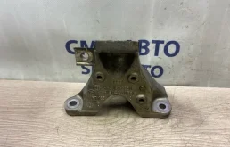Кронштейн ДВС Audi A6 2010 4F0199308N C6 2.8 CCE, передний правый