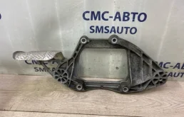 Кронштейн редуктора Audi A8 2013 8K0599287J D4 3.0 CRE, задний