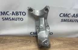 Кронштейн ДВС Audi A8 2012 4G0199307H D4 3.0 CGW, левый