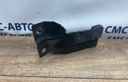 Кронштейн радиатора Volvo XC60 31261932 ХС60 3.0 B6304T4, правый