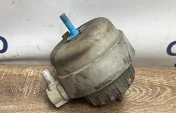 Опора ДВС Audi A6 2009 4F0199379BH C6 3.0 CAJ, левая