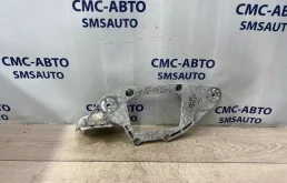 Кронштейн редуктора Audi A8 8K0599287G D4 3.0 CGW, задний