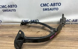 Кронштейн крыла Audi A8 2011 4H0821136E D4 4.2 CDR, передний правый