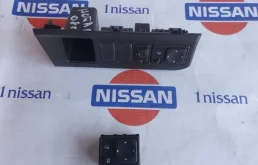Блок управления зеркалами Nissan Note 2006-2013 25570CT00B E11 CR14, передний