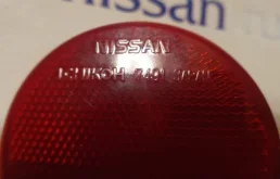 Катафот бампера Nissan X Trail 2007-2014 26560EQ00A T31 MR20, задний