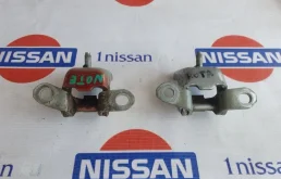 Петля двери Nissan Note 2006-2013 824012F030 E11 CR14, задняя левая