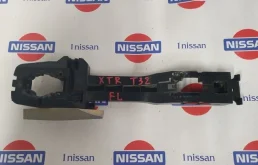 Кронштейн ручки двери Nissan X Trail 2015 806113TS0B T32 MR20DD, передний левый