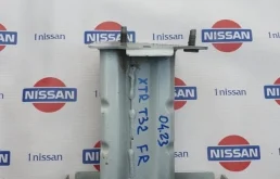 Кронштейн усилителя переднего бампера Nissan 08.04.2023 622104CL2A, передний правый