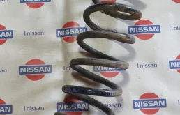 Пружина подвески Nissan Qashqai 2015 550204EA0B J11 K9K, задняя