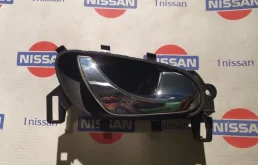 Ручка двери внутренняя Nissan Qashqai 2017 806704EA1A J11 K9K, передняя правая