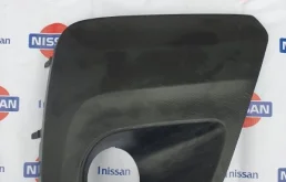 Накладка противотуманной фары Nissan 57731SJ040, передняя правая