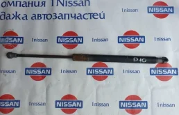 Амортизатор двери багажника Nissan Terrano 2014 9045000Q0A D10 K4M690, задний левый