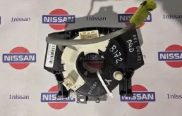 Шлейф-лента подушки безопасности Nissan Navara 2012 255605X02E D40 YD25, передняя