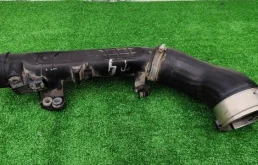 Патрубок интеркулера VOLVO XC60 2015 31422153 B4204T11