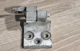 Петля двери PEUGEOT PARTNER 2002-2012 9035L0 M59