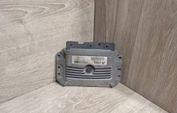 Блок управления двигателем RENAULT MEGANE 2002-2009 8200321263 2