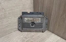 Блок управления двигателем RENAULT MEGANE 2002-2009 8200321263 2