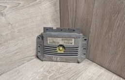 Блок управления двигателем RENAULT MEGANE 2002-2009 8200321263 2