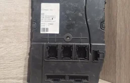 Блок комфорта RENAULT MEGANE 2002-2010 8200606825 2