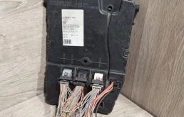 Блок комфорта RENAULT MEGANE 2002-2009 8200606825 2