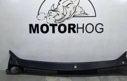 Жабо лобового RENAULT LOGAN 2013-2018 668115673R 2
