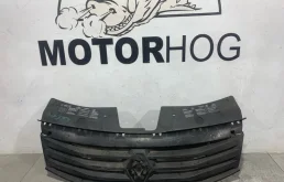 Решетка радиатора RENAULT SANDERO 2009-2014 8200925718 1