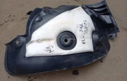 Подкрылок RENAULT MEGANE 2012 638452868R УНИВЕРСАЛ K9K 837, передний правый