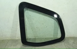 Стекло заднее RENAULT DUSTER 2013 833072543R F4R B403, левое
