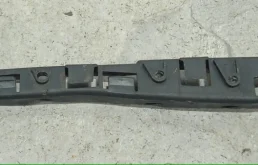 Кронштейн бампера RENAULT SANDERO 2009-2014 8200735118 1, передний левый
