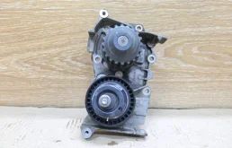 Насос водяной RENAULT SANDERO 2014 8200962185 ХЭТЧБЕК (5ДВ) K7M