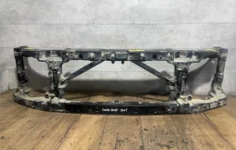 передняя панель (телевизор) Land Rover Discovery 3 L319