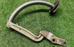 Петля крышки багажника правая VW Passat B6