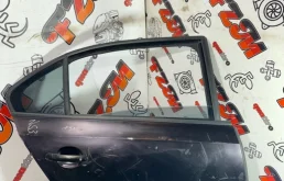 Дверь Volkswagen Jetta 5C6833056E A6, задняя правая