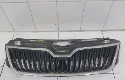 Решетка радиатора Skoda Rapid I (2012—2017)