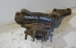 кулак поворотный Nissan Teana J31 (2003—2005)