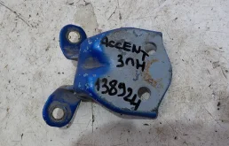 Петля двери Hyundai Accent II (1999—2012)