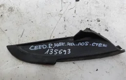 накладка лобового стекла Kia Ceed ED (2006—2010)