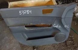 Обшивка двери Hyundai Getz I рестайлинг (2005—2011)
