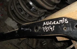 Телевизор Kia Magentis I (2000—2003)