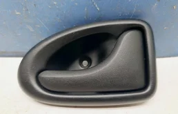 Ручка двери внутренняя Renault Logan 2007 7700830079, правая