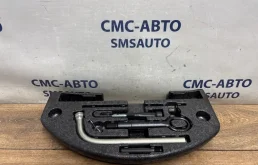 Набор инструментов Audi A8 4H0012110C D4 3.0 CRE